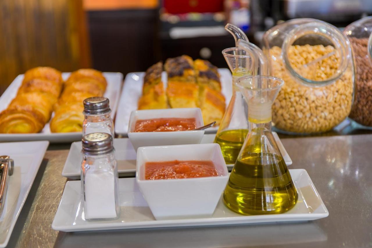 Hotel Iris غواذالاخارا المظهر الخارجي الصورة