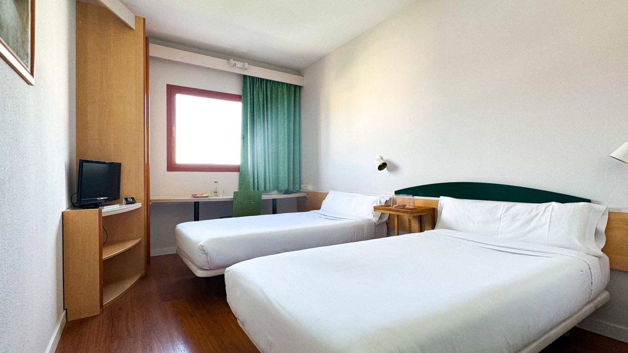 Hotel Iris غواذالاخارا المظهر الخارجي الصورة